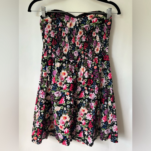 Magazine, Women’s Floral Dress Sweetheart neckline - Multicoloured. Size: M - Picture 10 of 10